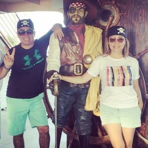 Meet your Posher, Carlos